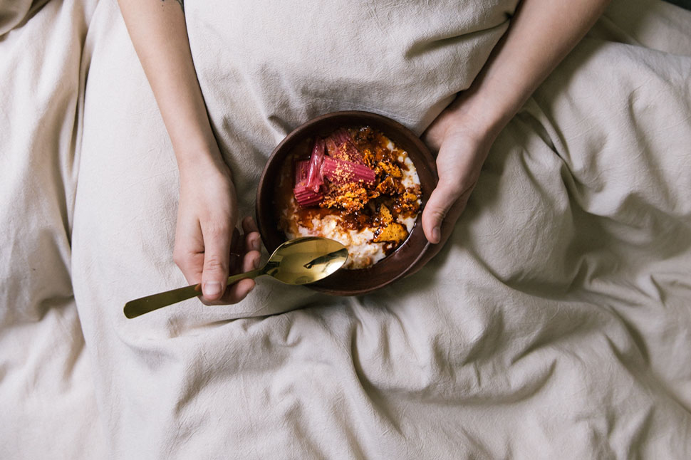 Recipe - rhubarb & honeycomb porridge | These Four Walls blog