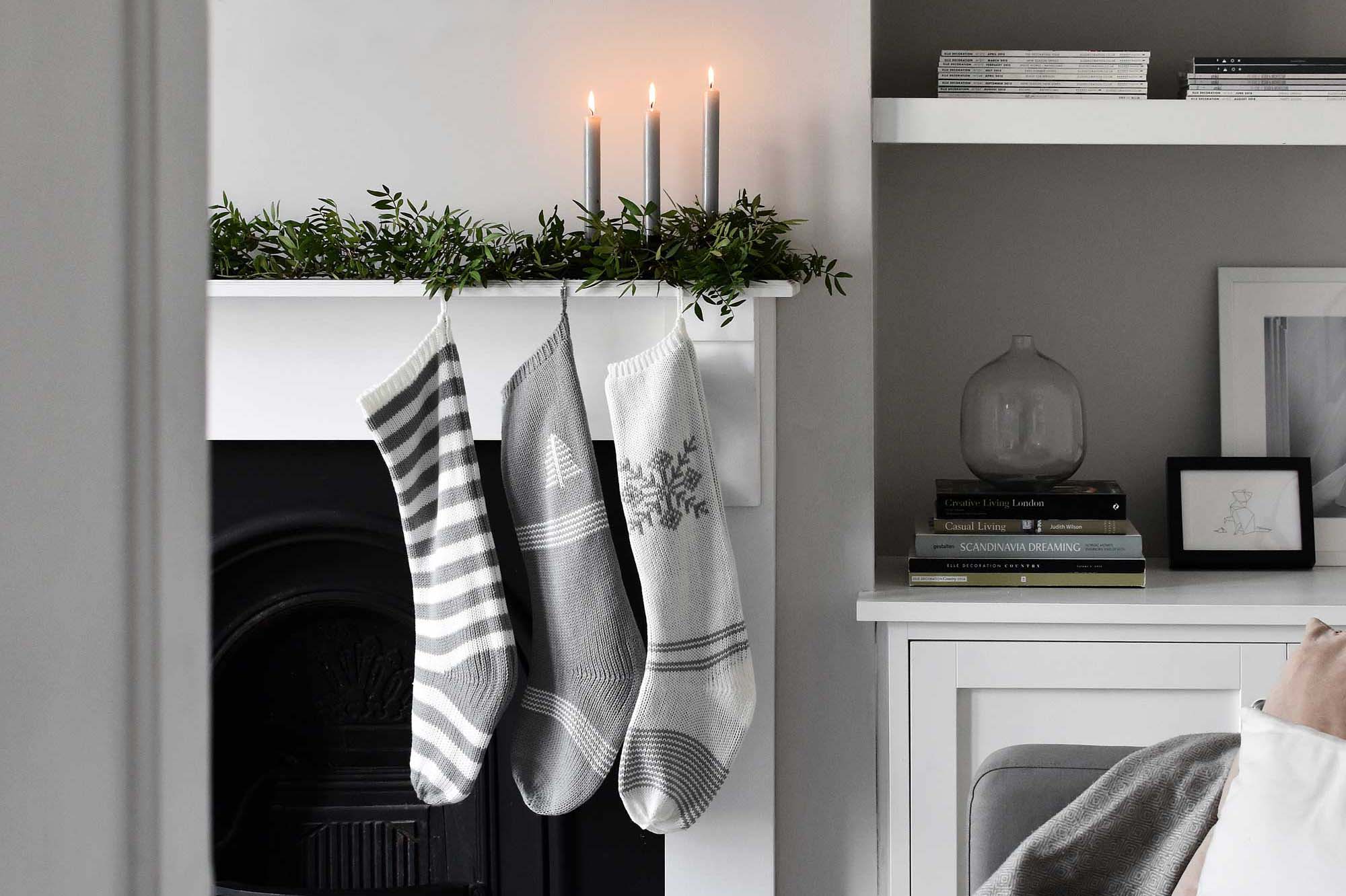 How to have a minimalist Christmas | These Four Walls blog