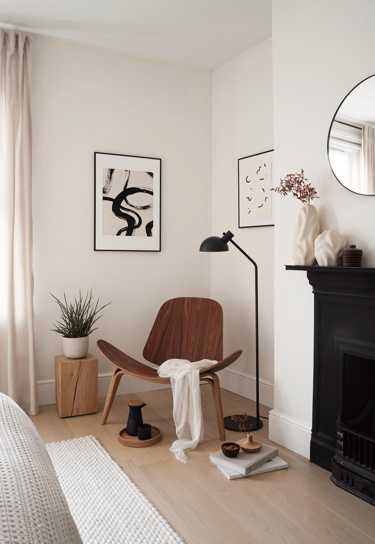 CH07-Shell-chair-1.jpg