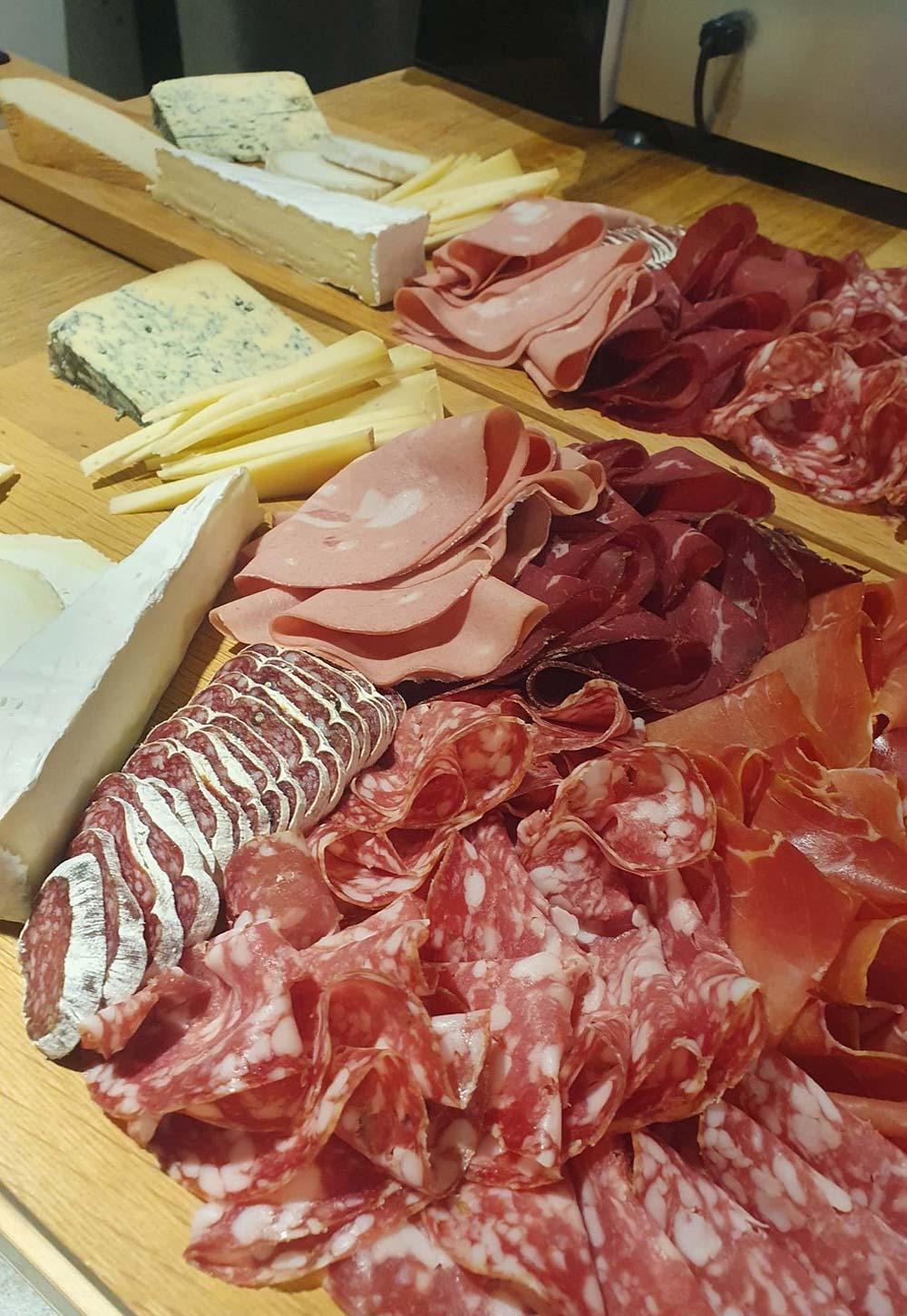Where to eat and drink in Bergen - Colonialen Fetevare cafe and deli | These Four Walls blog