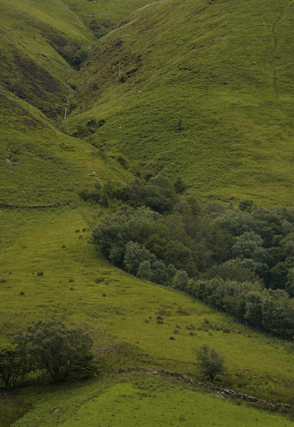 Driving along the Llanberis Pass and Pen Y Pass in Eryri National Park | Exploring North Wales & Snowdonia | These Four Walls blog